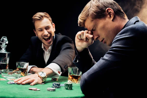 Platform Poker Online Dengan Prediksi Tangan Jitu